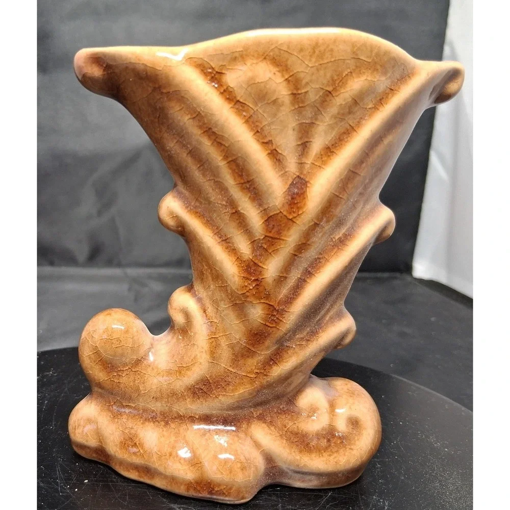 Vintage Dryden Pottery Grand Canyon Arizona Cornucopia Bud Vase Brown Glaze
